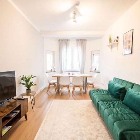 Peter Apartments - Wohnung 90Qm, 3 Schlafzimmer, Kueche, Wohnzimmer, Balkon, Netflix Fulda Luaran gambar