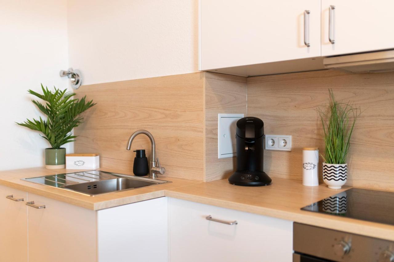 Peter Apartments - Wohnung 90Qm, 3 Schlafzimmer, Kueche, Wohnzimmer, Balkon, Netflix Fulda Luaran gambar